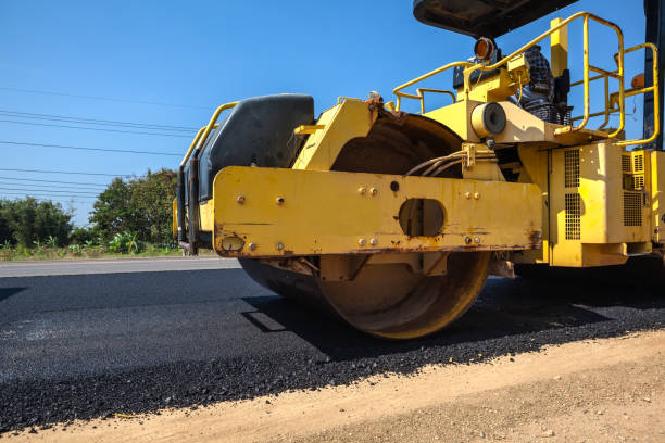 Best Driveway Paving Contractor  in New Holstein, WI